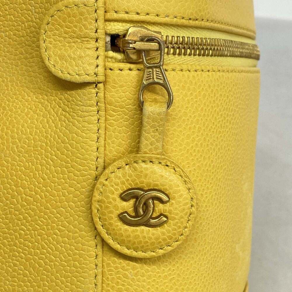 Chanel handbag/vanity bag, caviar leather, yellow, women's. - Picture 9 of 12
